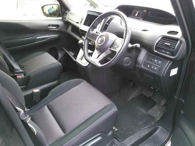 NISSAN SERENA 2017
