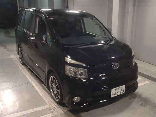 TOYOTA VOXY 2008