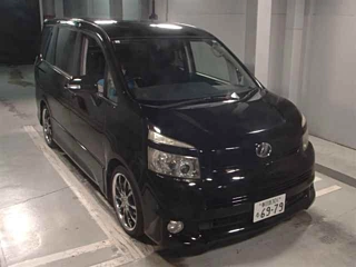 TOYOTA VOXY 2008