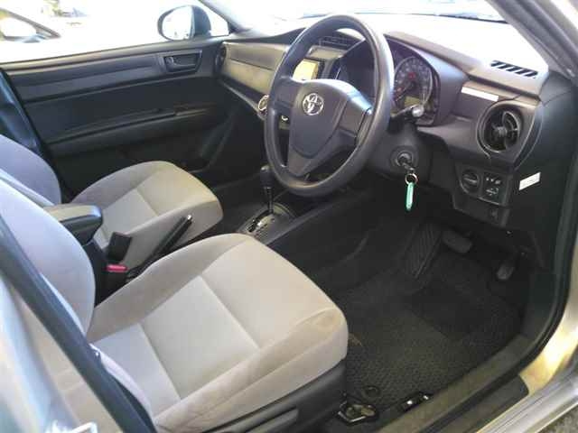 TOYOTA COROLLA AXIO 2015
