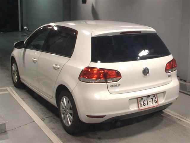 VOLKSWAGEN GOLF 2012