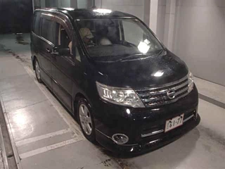 NISSAN SERENA 2010