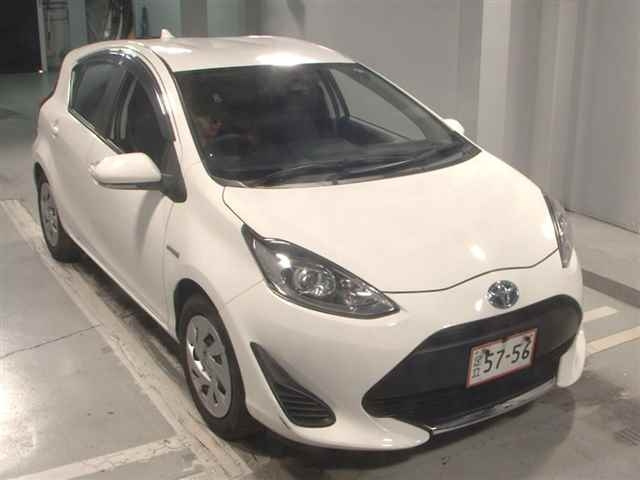 TOYOTA AQUA 2020