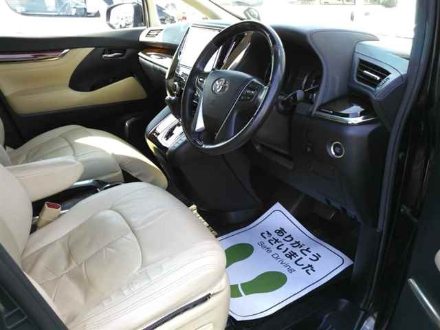 TOYOTA VELLFIRE 2016