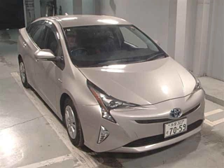 TOYOTA PRIUS 2018