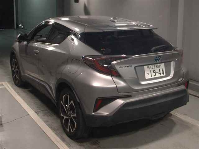TOYOTA C-HR 2017