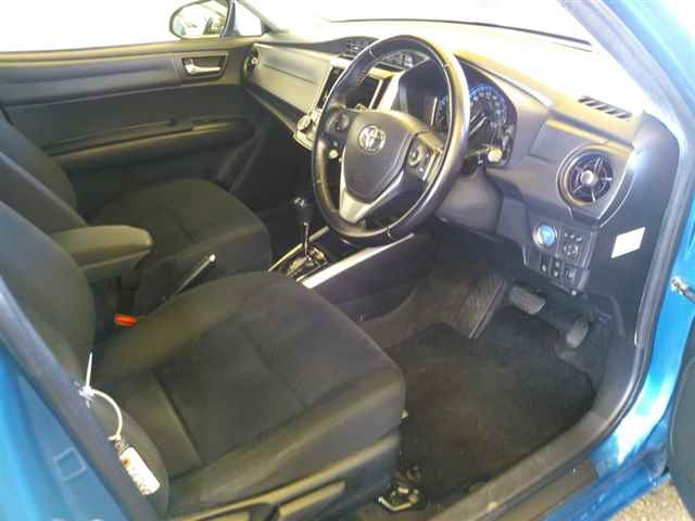 TOYOTA COROLLA FIELDER 2015