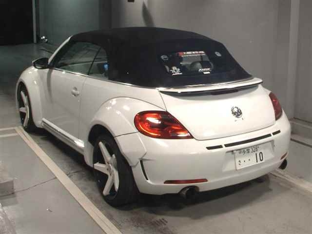 VOLKSWAGEN THE BEETLE 2014