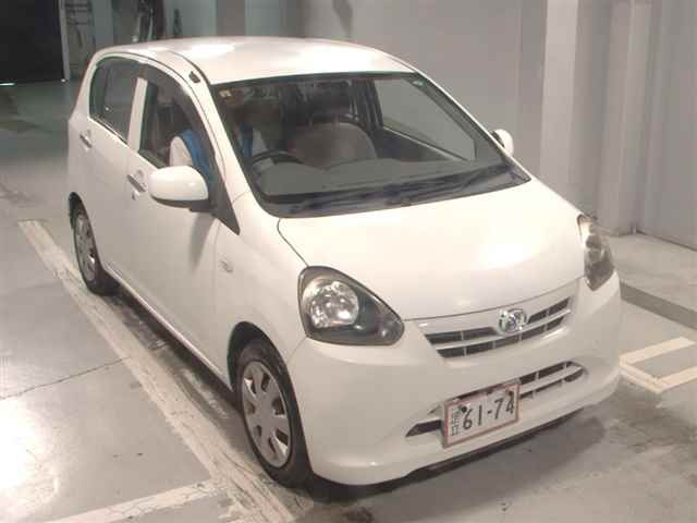 DAIHATSU MIRA E S 2012