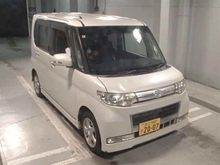 DAIHATSU TANTO 2009
