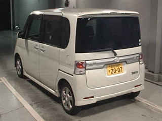 DAIHATSU TANTO 2009