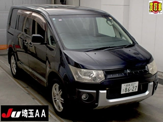 MITSUBISHI DELICA D5 2011