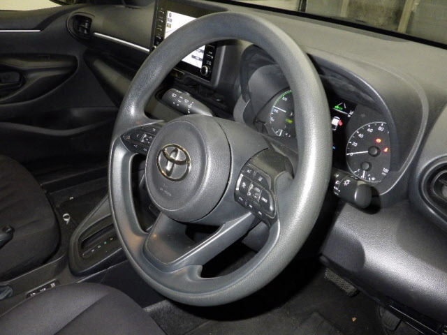 TOYOTA YARIS 2021