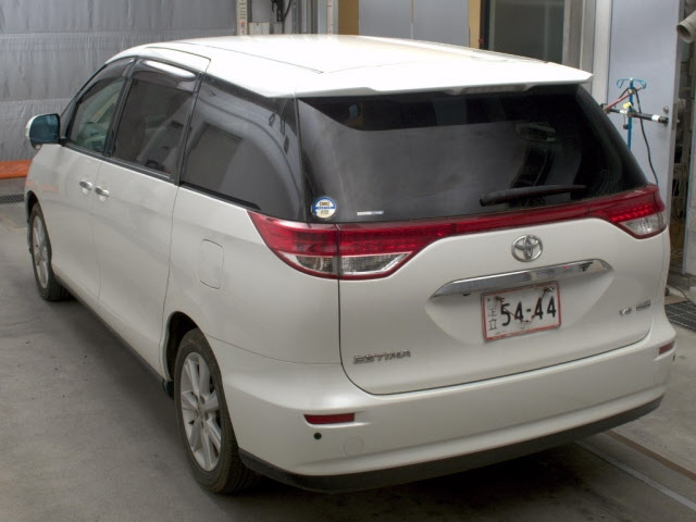TOYOTA ESTIMA 2010