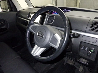 DAIHATSU TANTO 2014