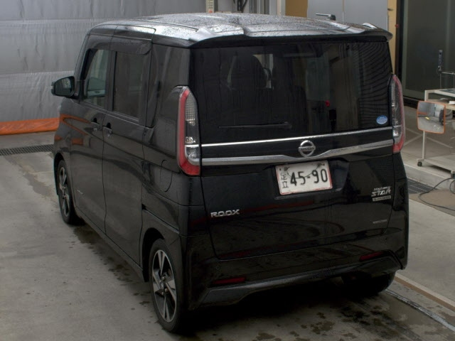 NISSAN ROOX 2020