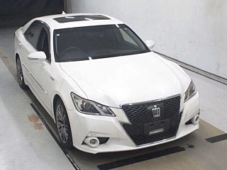 TOYOTA CROWN 2013