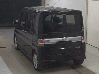 DAIHATSU TANTO 2010