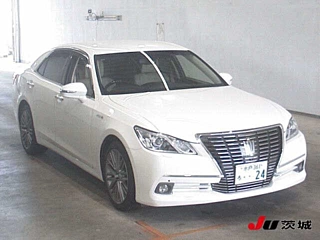 TOYOTA CROWN 2013