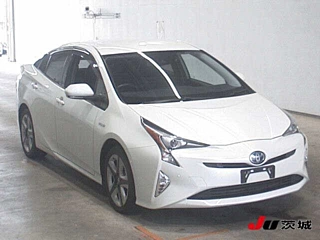 TOYOTA PRIUS 2016