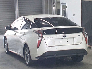 TOYOTA PRIUS 2016