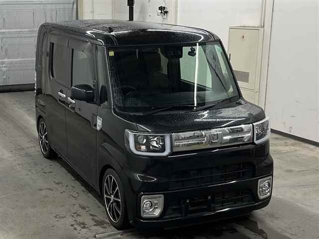 DAIHATSU WAKE 2018