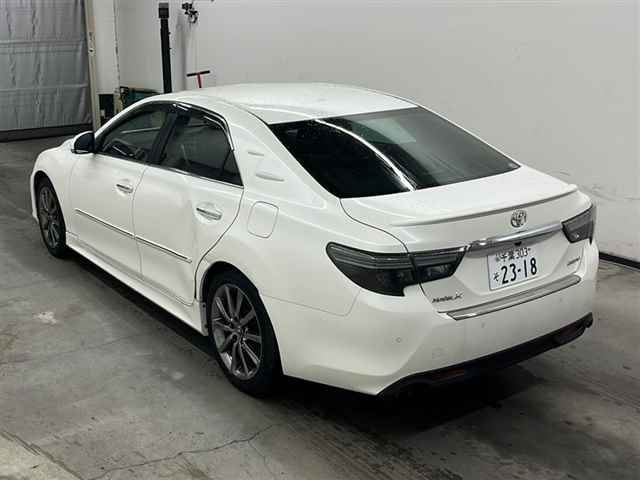 TOYOTA MARK X 2019