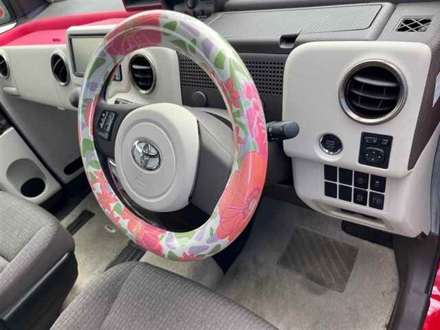 TOYOTA PORTE 2015