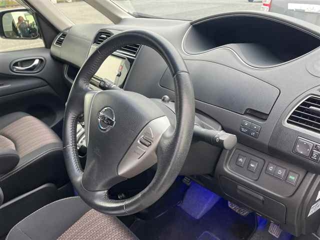NISSAN SERENA 2014