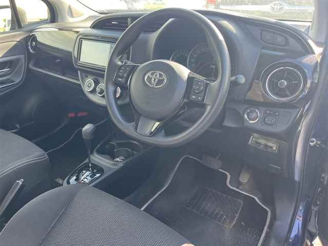 TOYOTA VITZ 2019