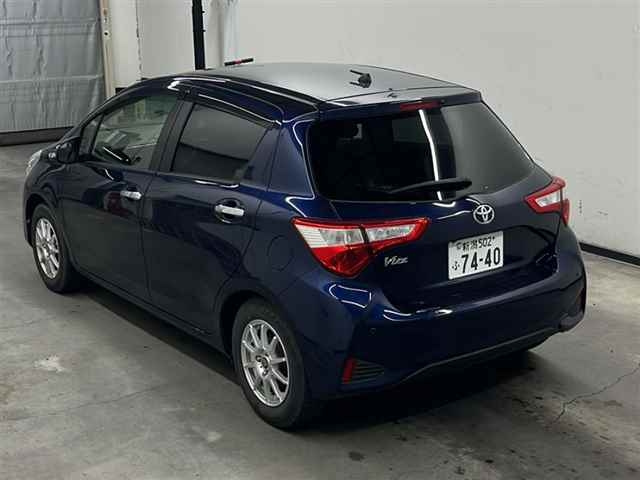 TOYOTA VITZ 2019