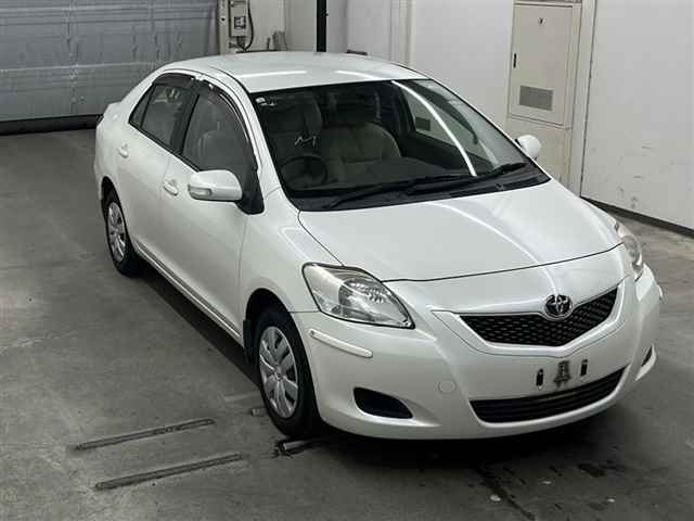 TOYOTA BELTA 2010