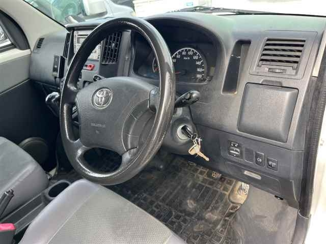TOYOTA TOWN ACE VAN 2015