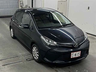 TOYOTA VITZ 2016