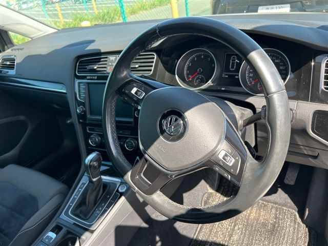 VOLKSWAGEN GOLF VARIANT 2017
