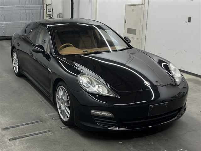 PORSCHE PANAMERA 2010