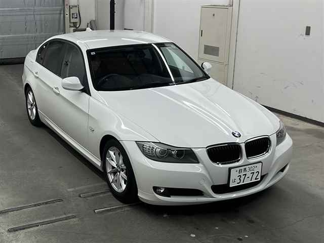 BMW 3 SERIES 2011