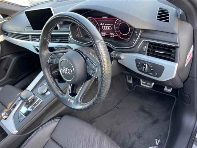 AUDI A4 2017
