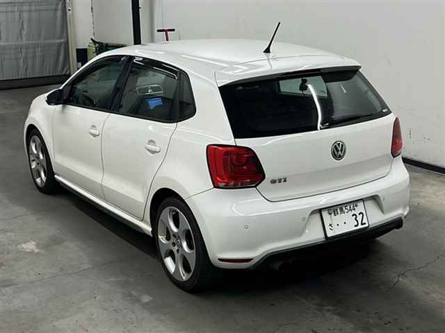 VOLKSWAGEN POLO 2012