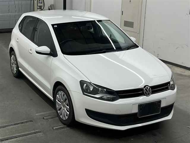 VOLKSWAGEN POLO 2013