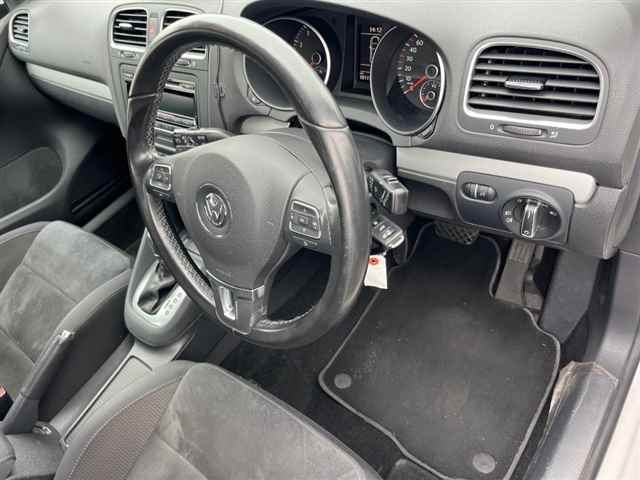 VOLKSWAGEN GOLF 2012