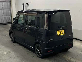 NISSAN ROOX 2010
