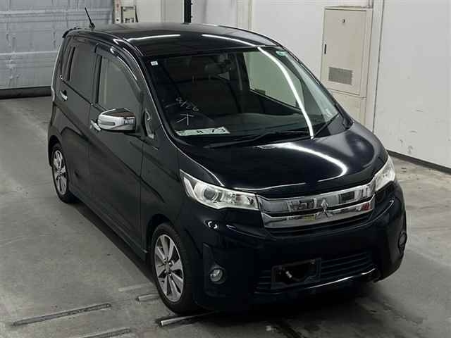 MITSUBISHI EK CUSTOM 2013