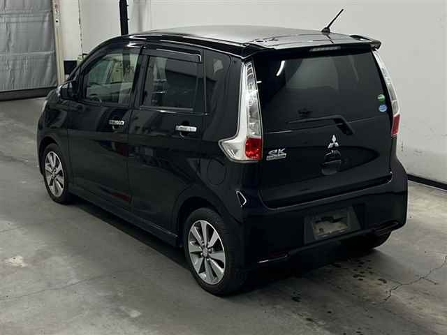 MITSUBISHI EK CUSTOM 2013