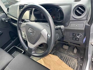 DAIHATSU MOVE 2013