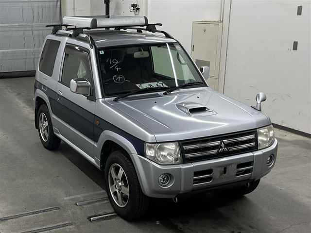 MITSUBISHI PAJERO MINI 2012