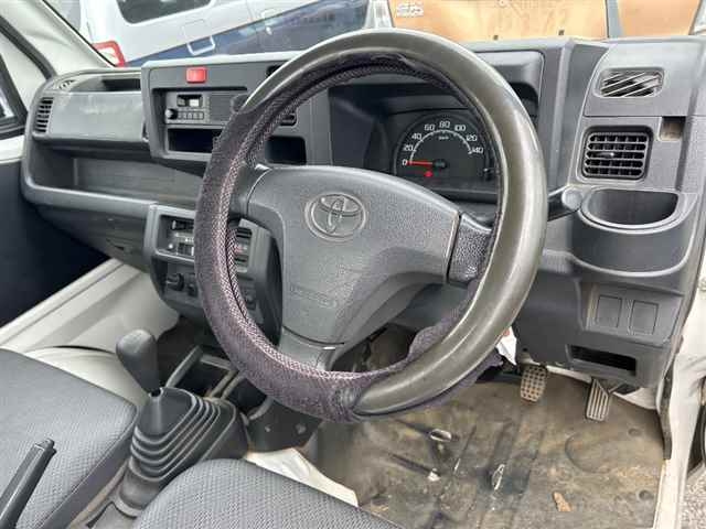 TOYOTA PIXIS TRUCK 2015