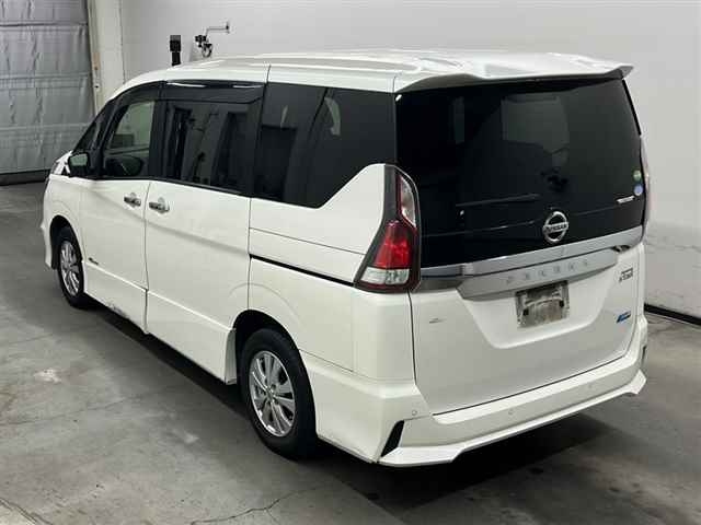 NISSAN SERENA 2017