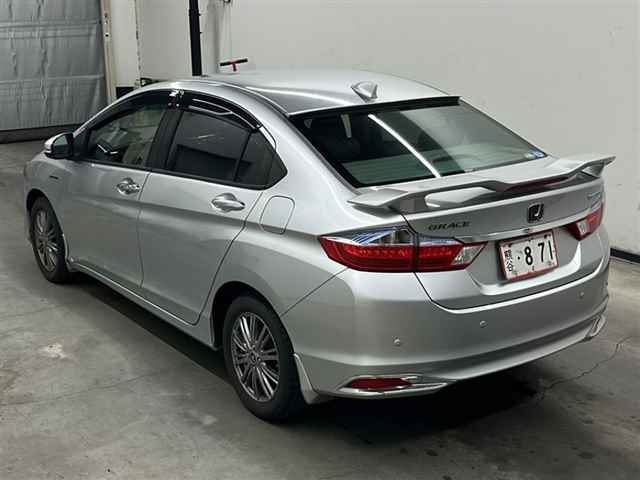 HONDA GRACE 2017