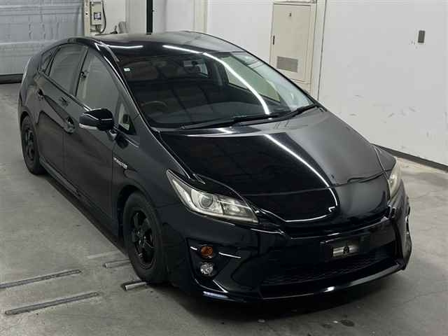 TOYOTA PRIUS 2012